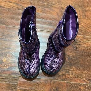 STUART WEITZMAN toddler girl boot size 5, very good condition